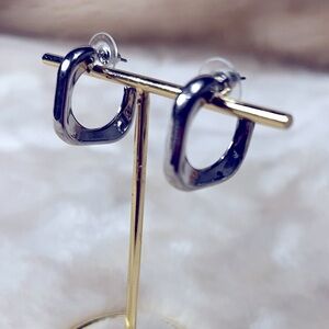 Nine West Square C Silvertone Hoop Earrings NWOT